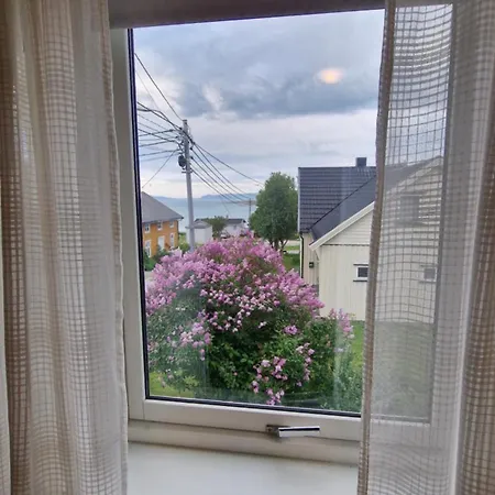 Spacious With 3 Bedrooms, 2 Bathrooms And Sauna In 220m2 בית נופש