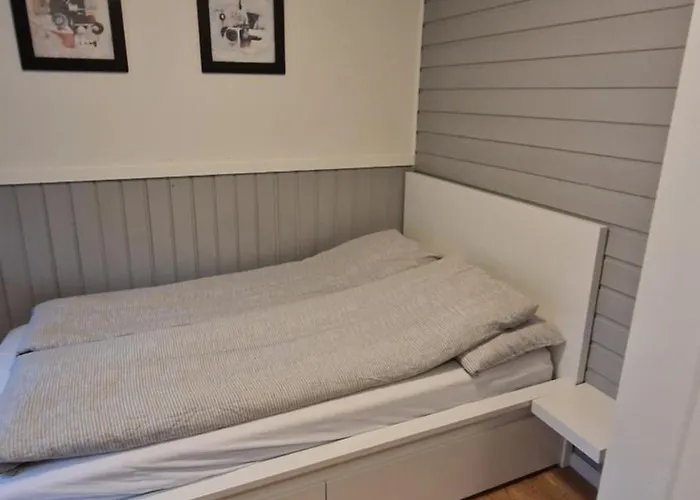 Spacious With 3 Bedrooms, 2 Bathrooms And Sauna In 220m2 Semesterbostad *