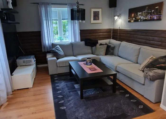 Spacious With 3 Bedrooms, 2 Bathrooms And Sauna In 220m2 Vadsø