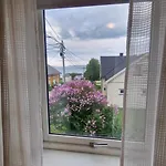 Spacious With 3 Bedrooms, 2 Bathrooms And Sauna In 220m2 Dom wakacyjny